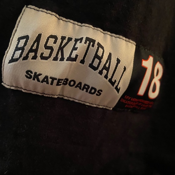 BASKETBALL SKATEBOARDS “Ball” Short Sleeve - Picture 3 of 4